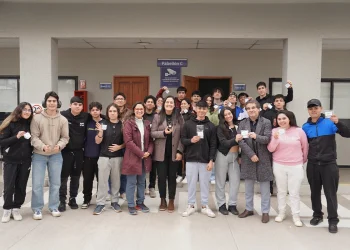 Estrategias inclusivas para la educación: Alumni UBO dicta charla sobre autismo en las aulas