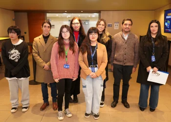 Conversatorio promueve la inclusión con temática de neurodivergencia y psicodivergencia en la UBO